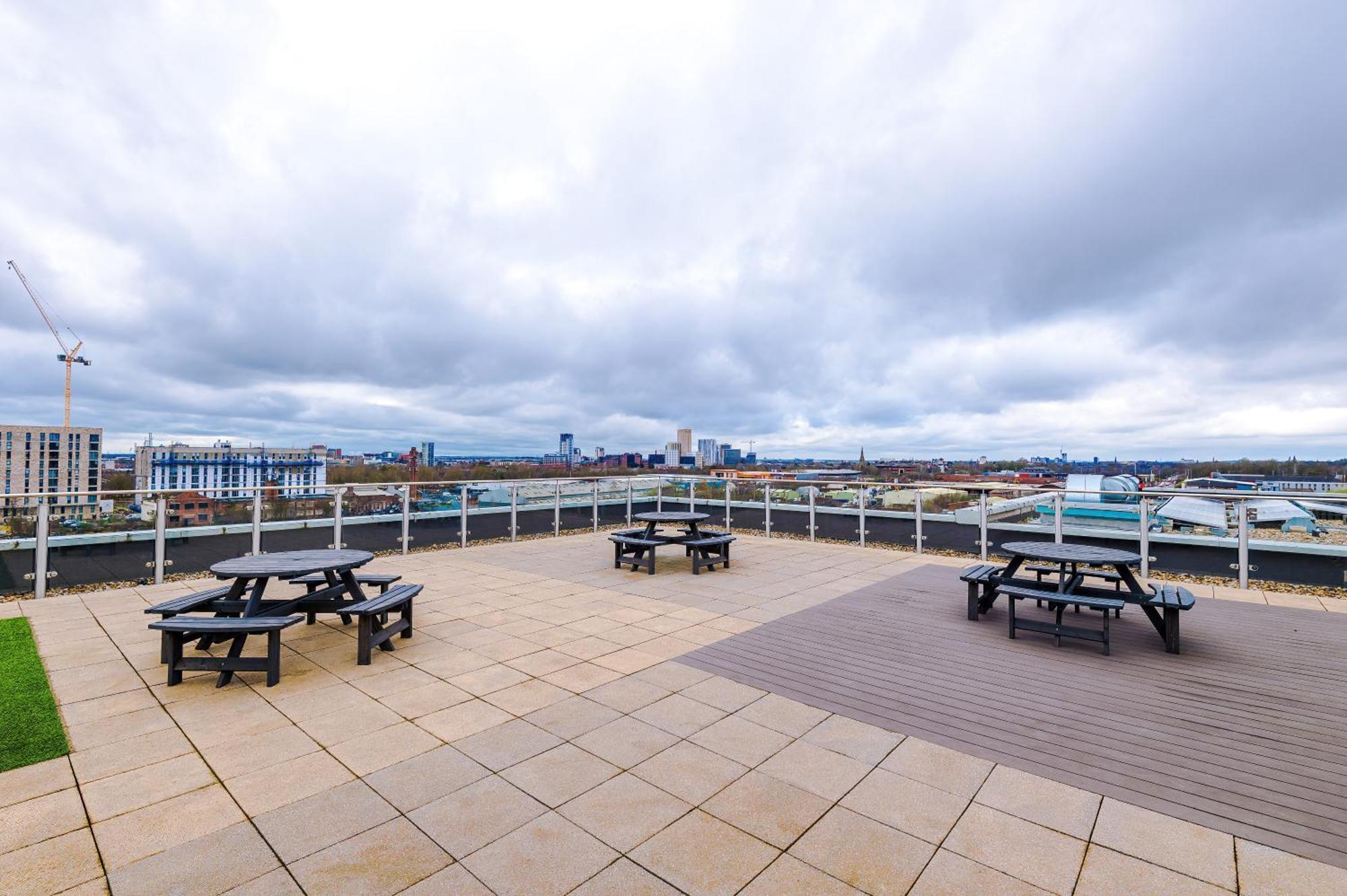 Modern 2 Bed Apartment With Balcony By Host A Home Mánchester Exterior foto